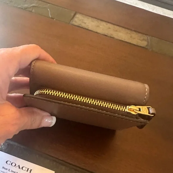 Coach Dark Stone Micro Wallet NWT Tonal Hardware - Picture 5 of 10